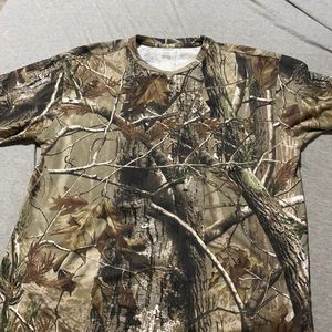 Red Head men’s camouflaged pocket tee